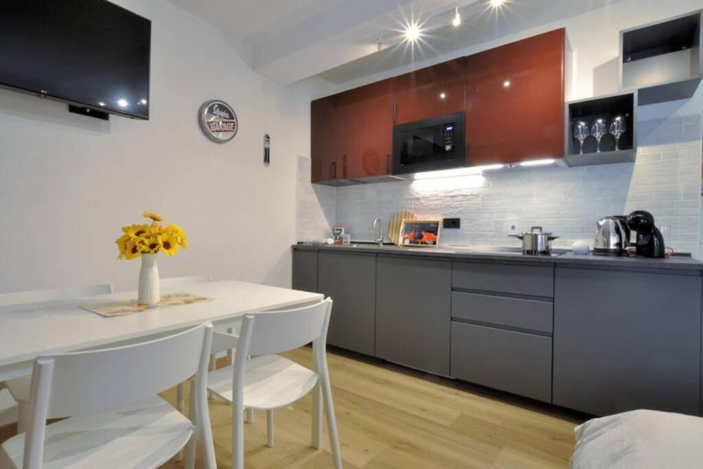 Special 10 - Comfort And Style In The Heart Of Historic Turin Center Eksteriør billede