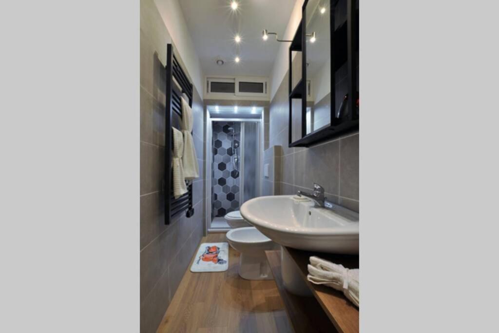 Special 10 - Comfort And Style In The Heart Of Historic Turin Center Eksteriør billede
